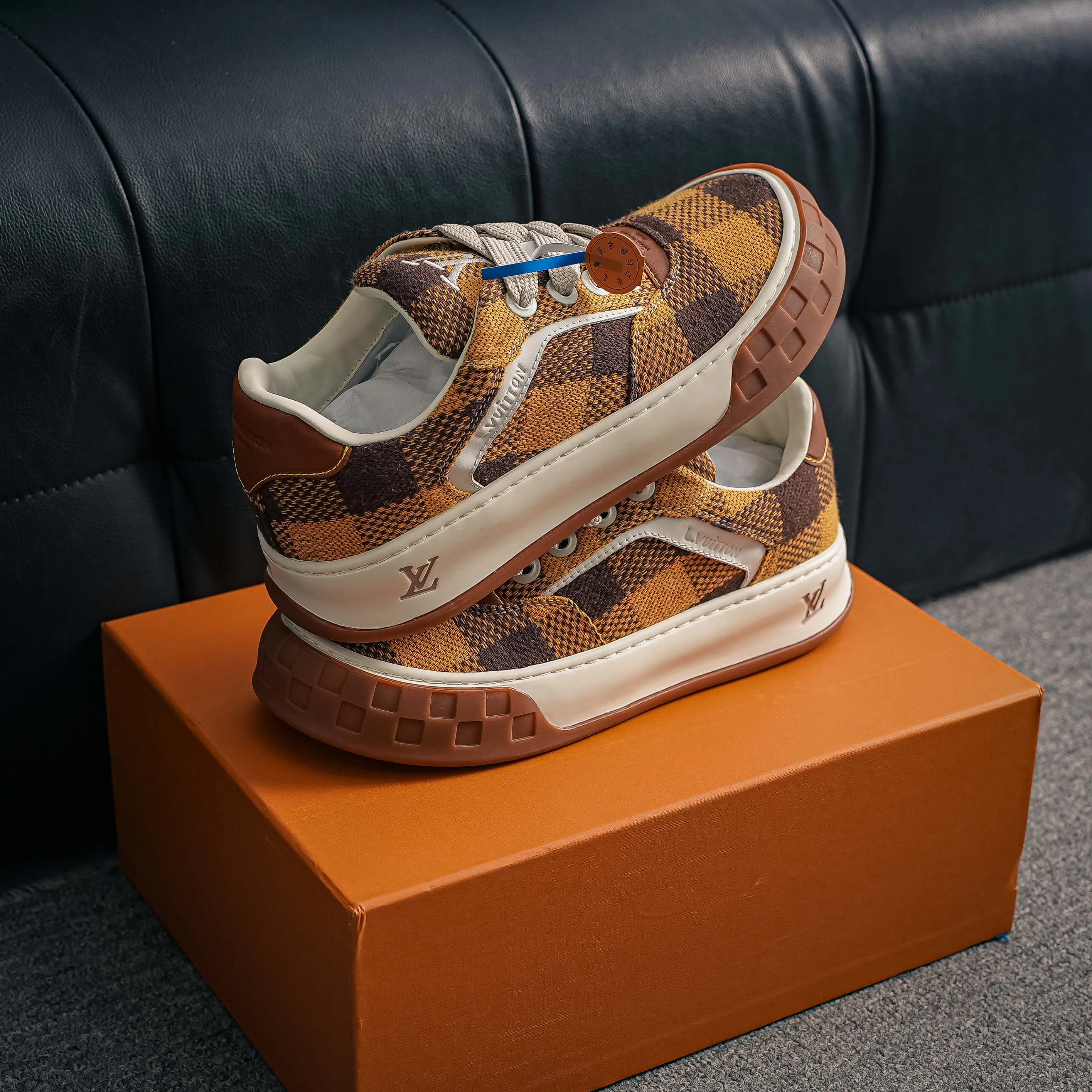 # LV- - trainer 2026 New Arrival 1：1 ！！ Shoes Cowhide Leather ， LOGO ， ➕Breathable ， 。